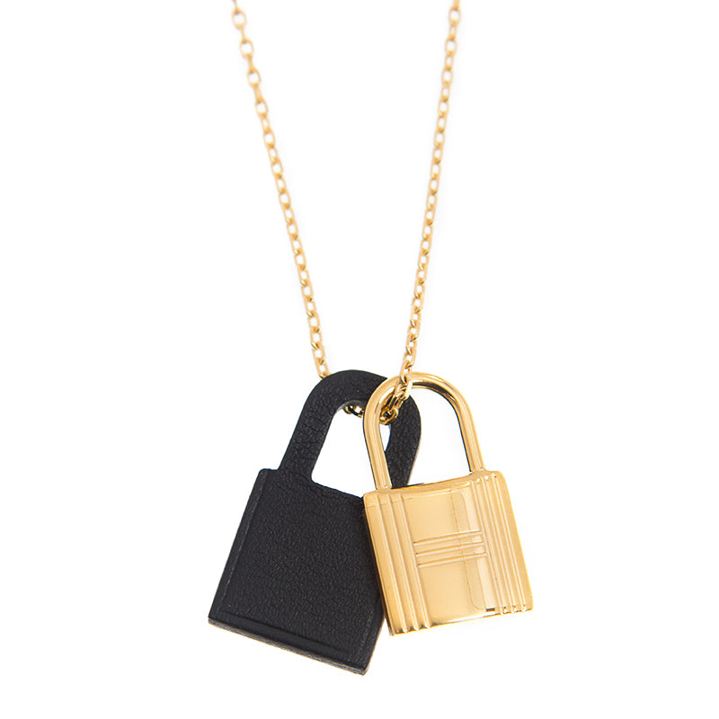 18K O'Kelly Black Pendant Hermes Necklace