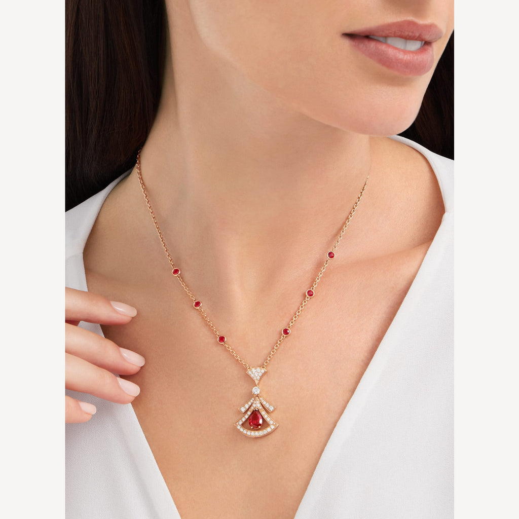 18K BVLGARI Dream Diamond Necklace