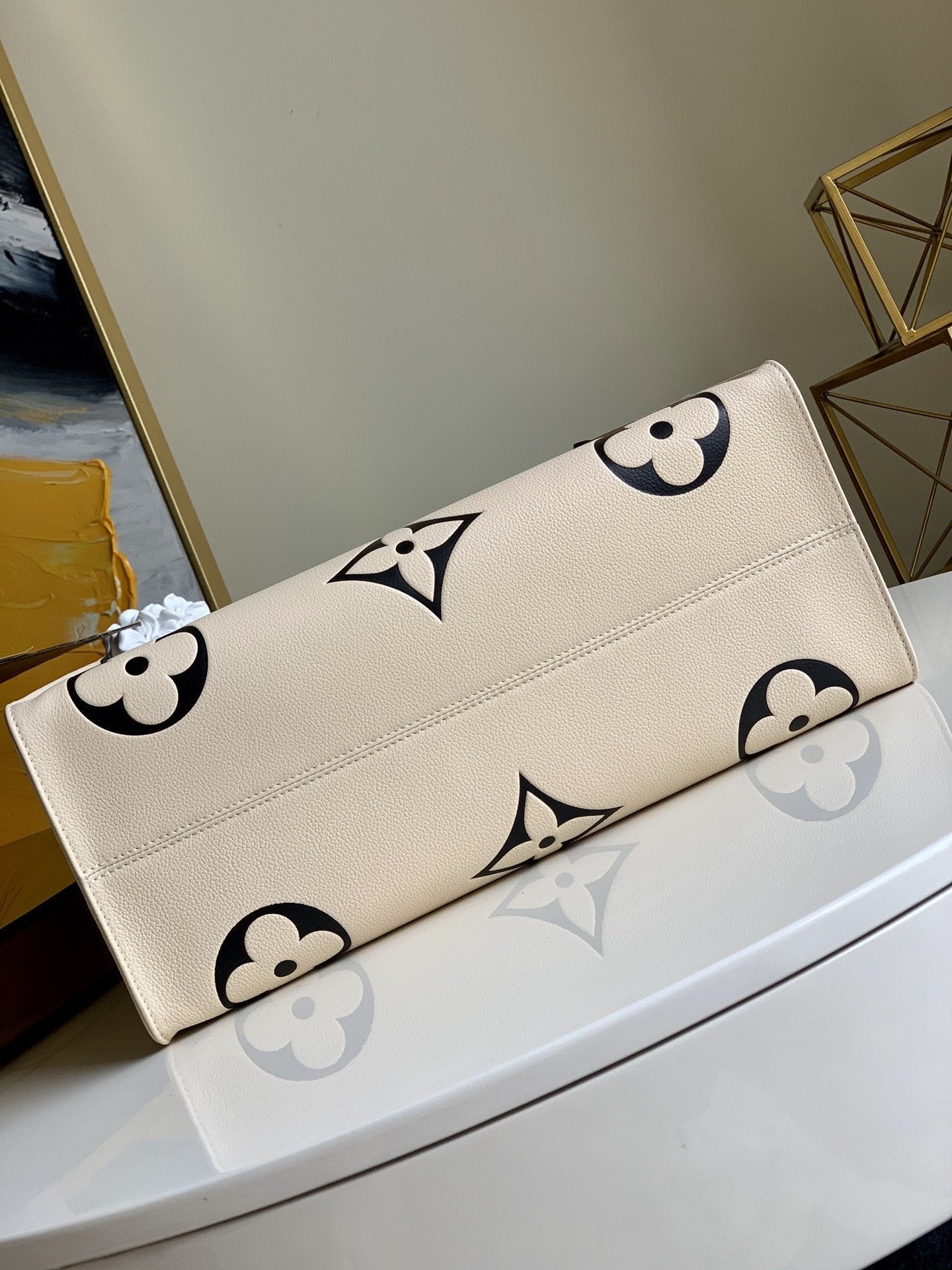 LOUIS VUITTON CRAFTY ONTHEGO GM 41 CREME BLACK MONOGRAM GIANT CANVAS