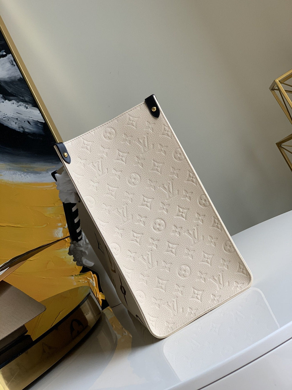LOUIS VUITTON CRAFTY ONTHEGO GM 41 CREME BLACK MONOGRAM GIANT CANVAS