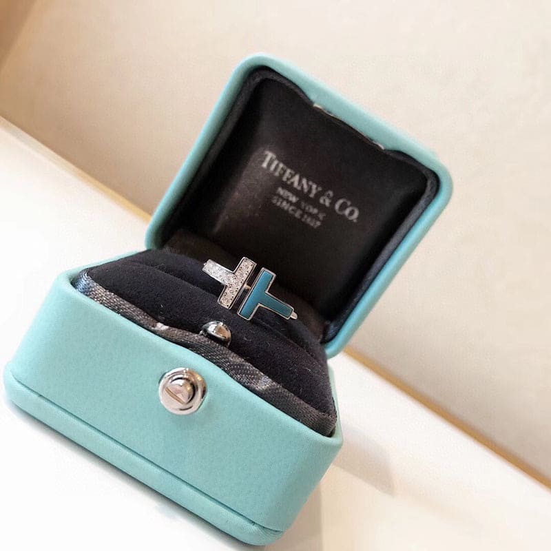 18K Tiffany Diamond & Turquoise Wire Ring