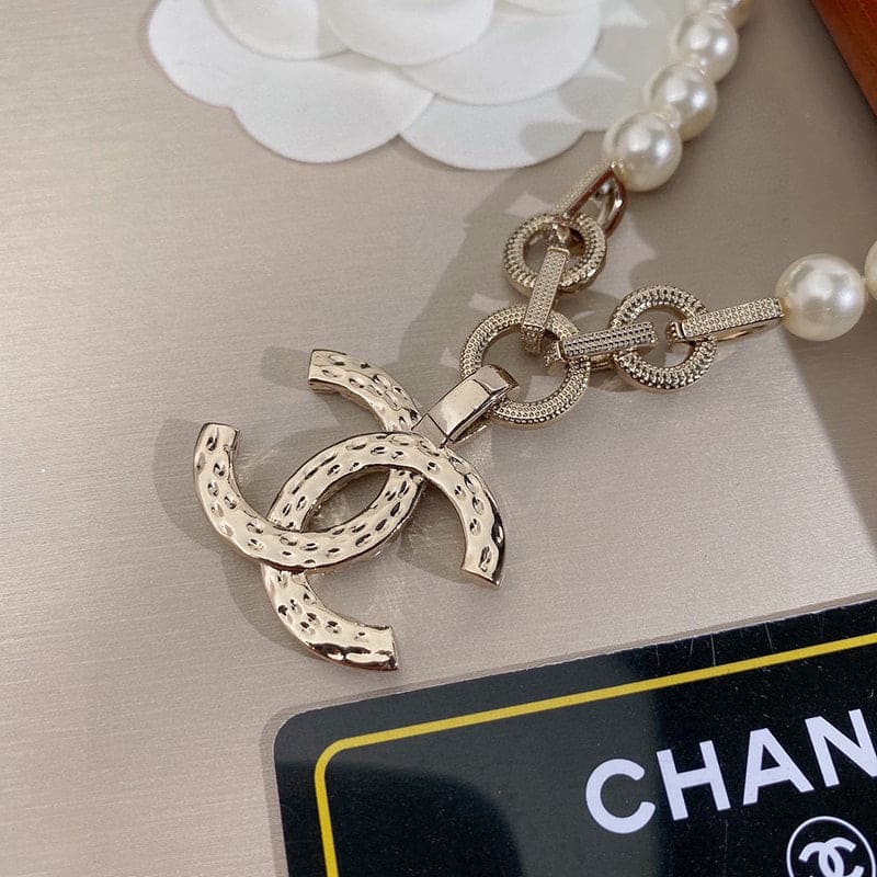 18K  Chanel Pearl Necklace