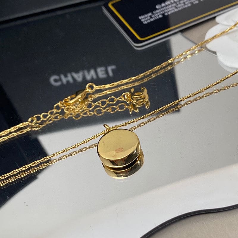 18K  Chanel Pendant Necklace