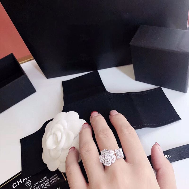 18K  Chanel Diamond Camelia Ring