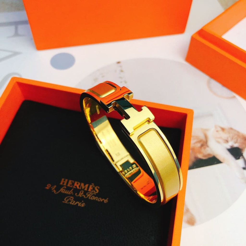 18K Clic Hermes Yellow Bracelet
