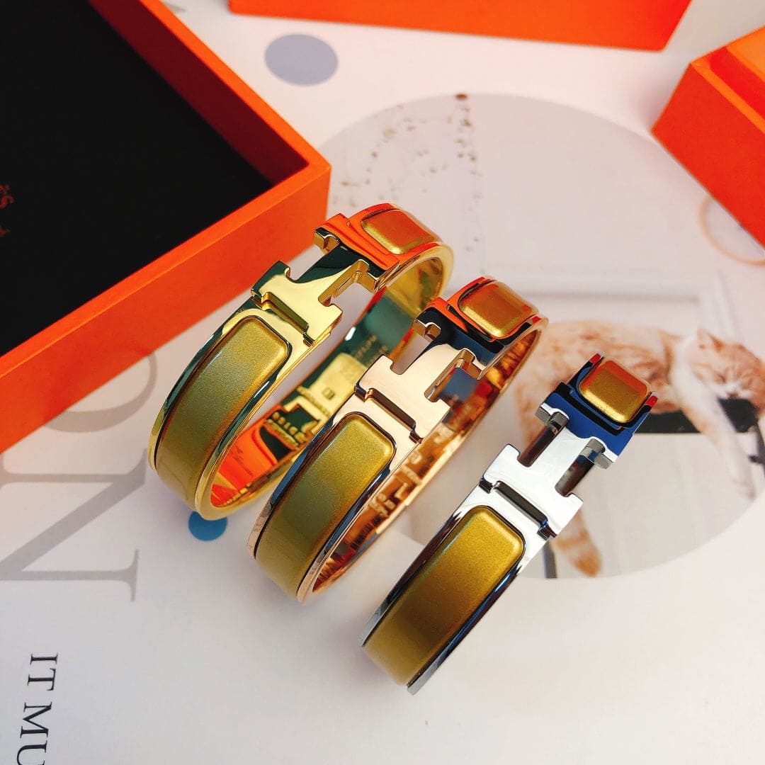 18K Clic Hermes Yellow Bracelet