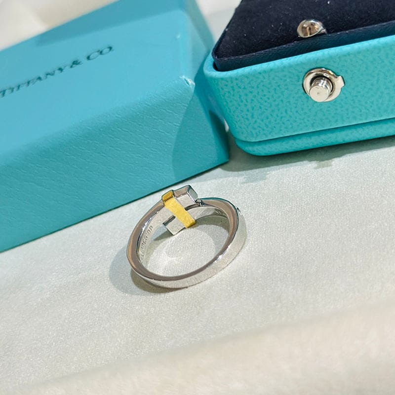 18K Tiffany Edge Bypass Ring