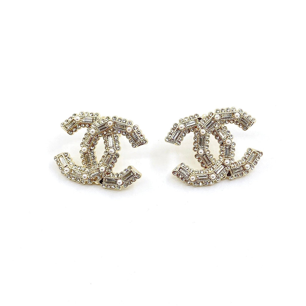 18K  Chanel Push Back Earrings