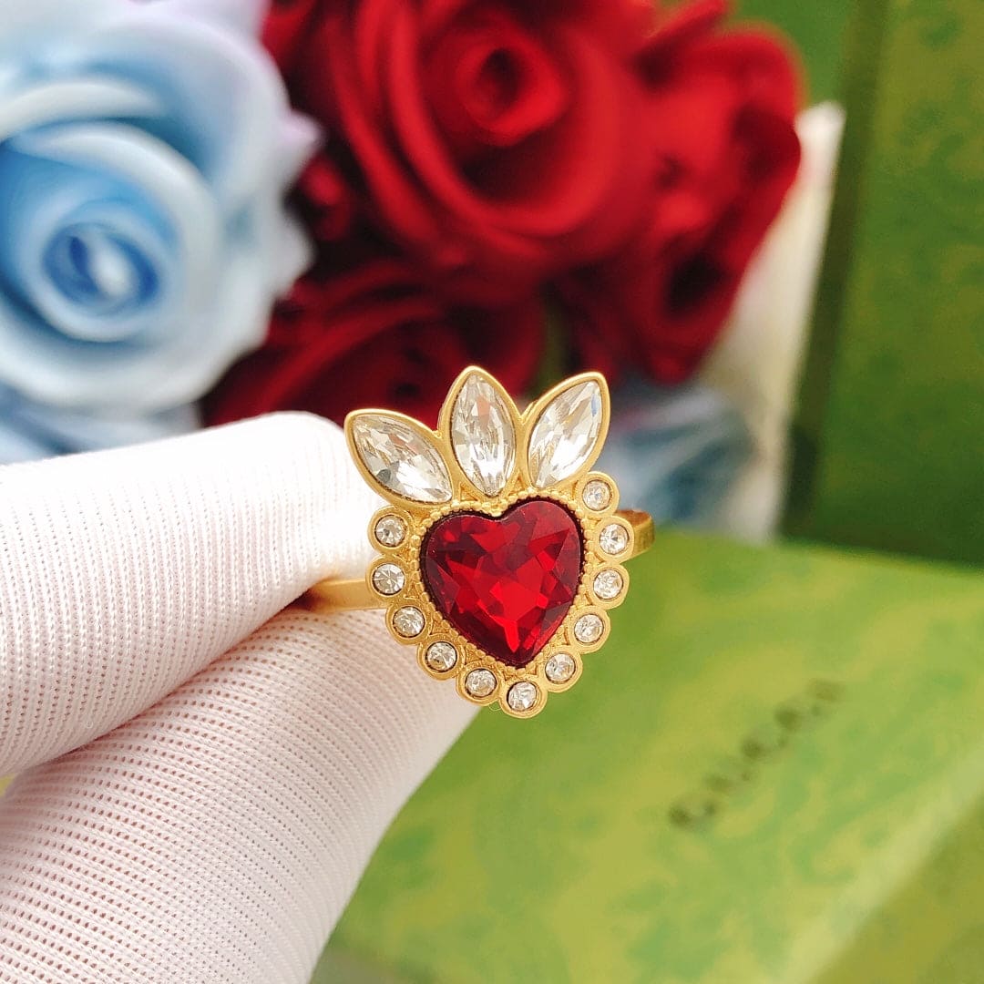 18K Double Gucci Crystal Heart Ring