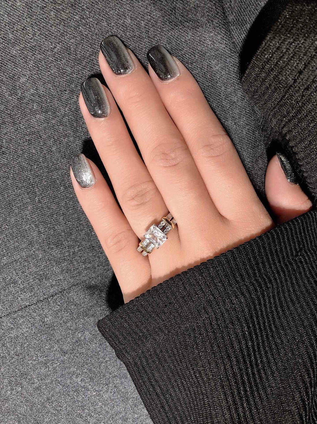 18K Tiffany Diamonds Ring