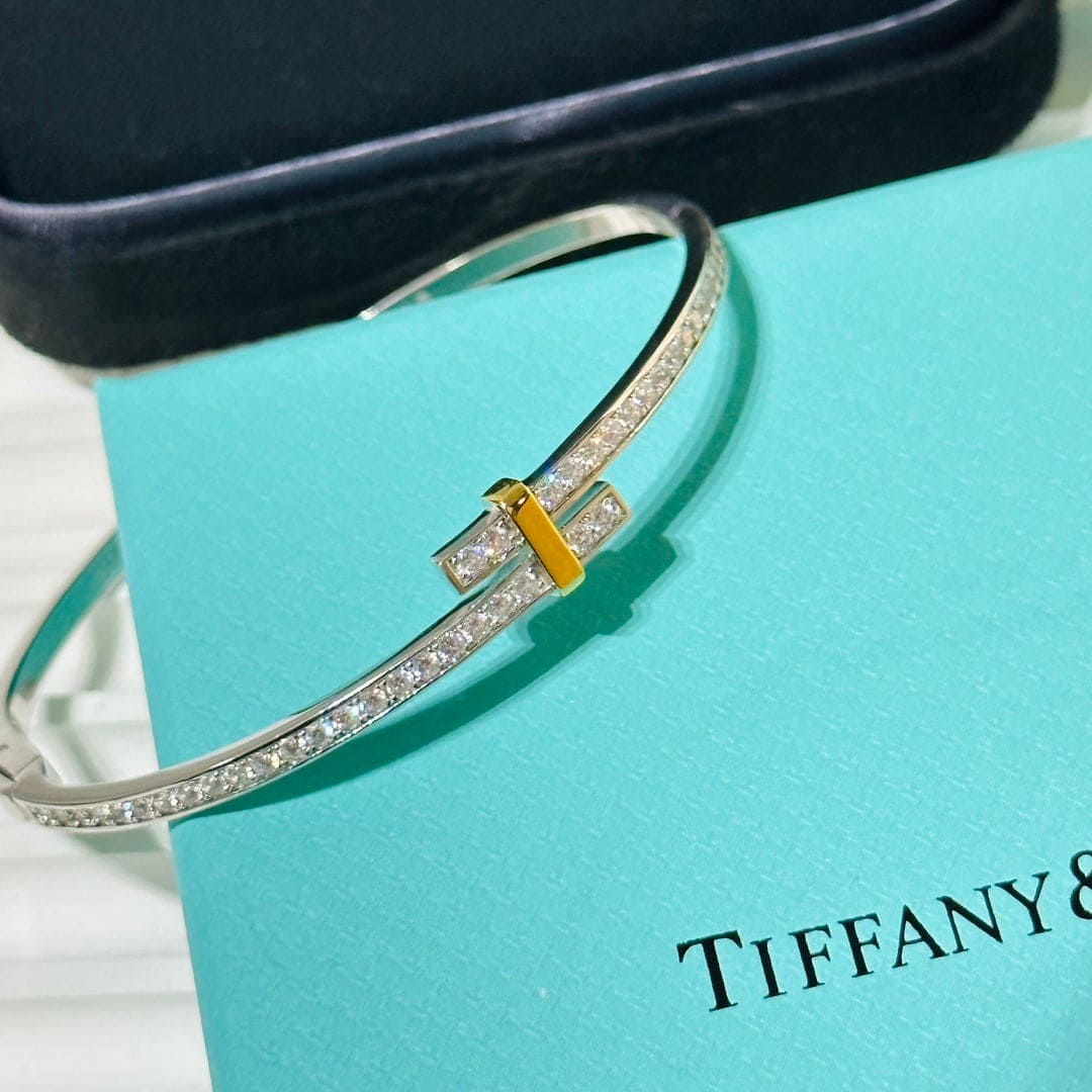 18K Tiffany Edge Hinged Bypass Bangle Bracelet