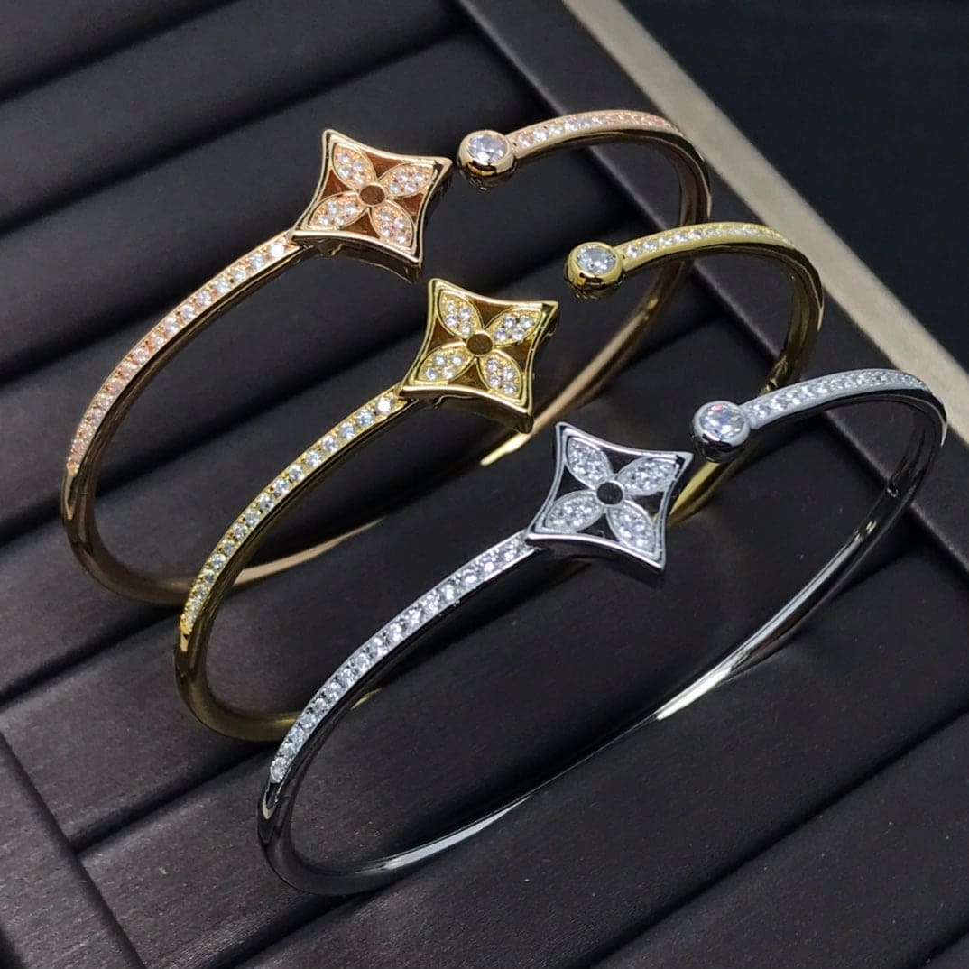 18K Louis Vuitton Idylle Blossom Twist Bracelet
