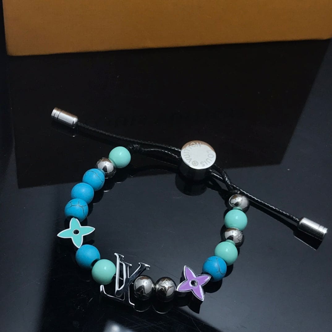 18K Louis Vuitton Star Bracelet