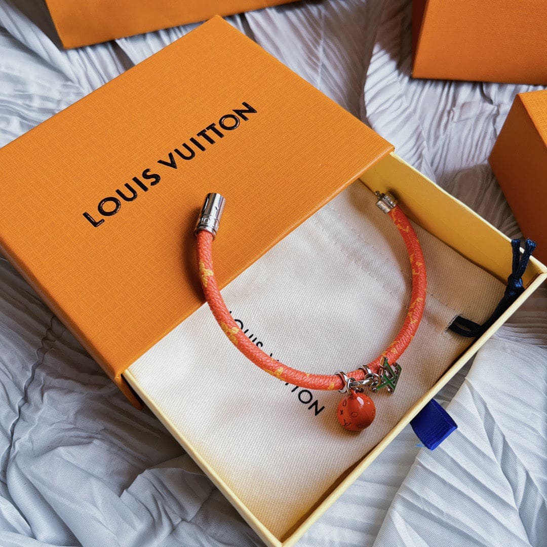 18K Louis Vuitton Hang It Fruits Orange Bracelet