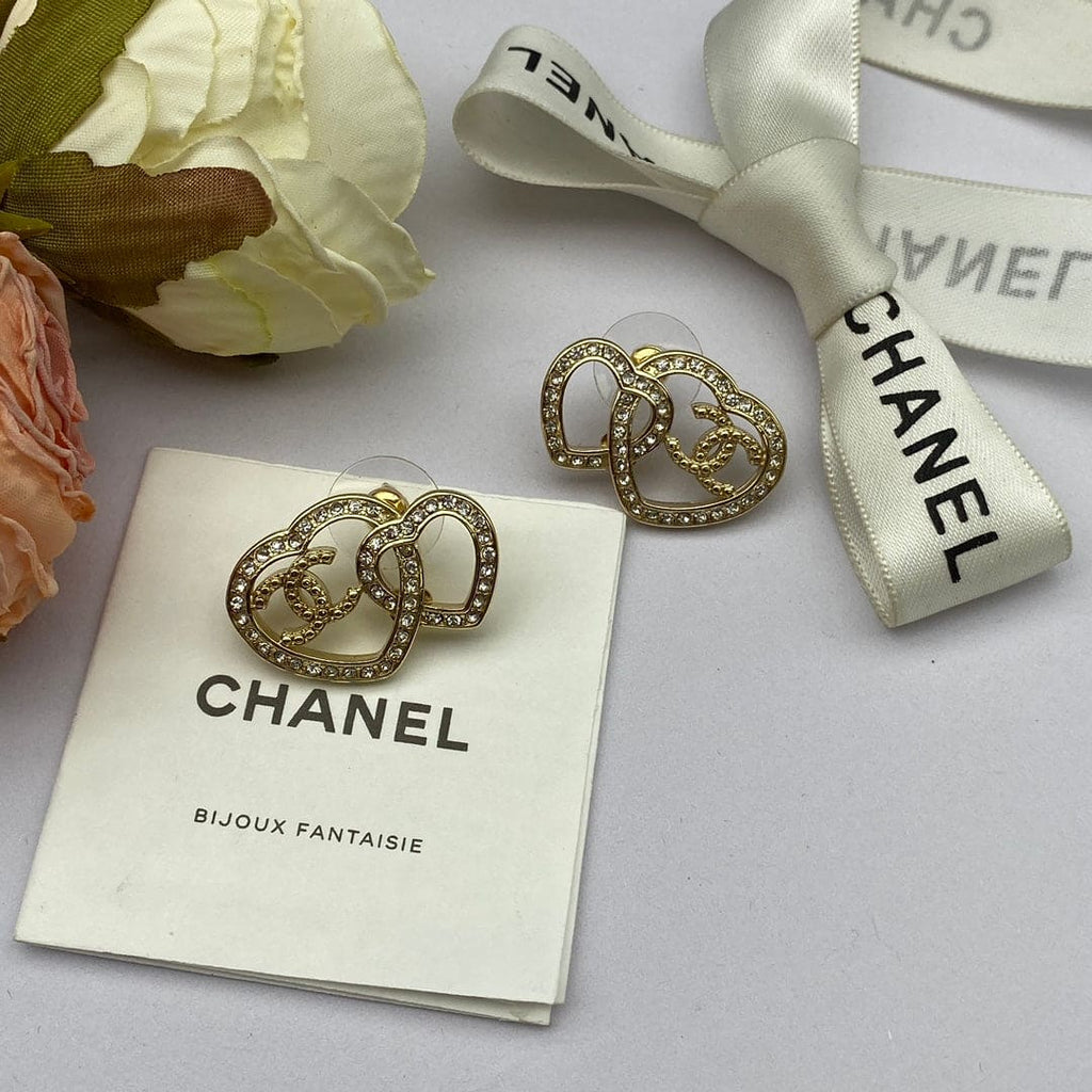 18K  Chanel Heart Diamonds Earrings
