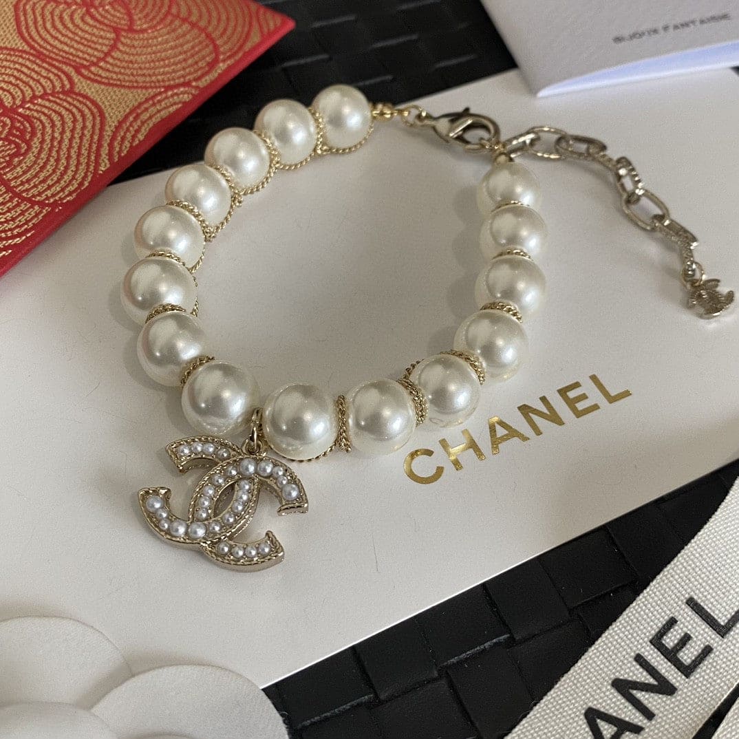 18K Pearls  Chanel Bracelet