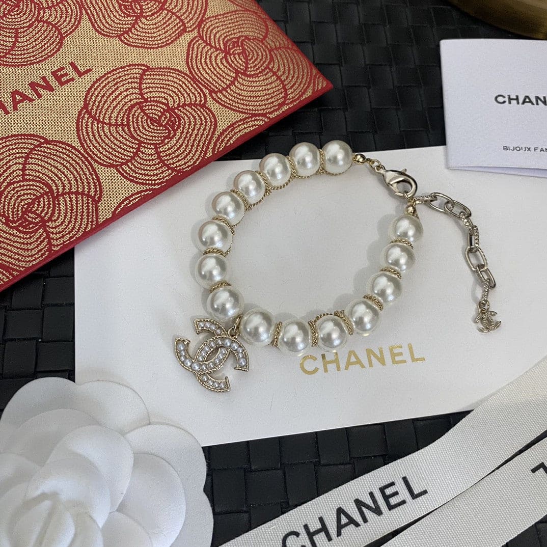 18K Pearls  Chanel Bracelet