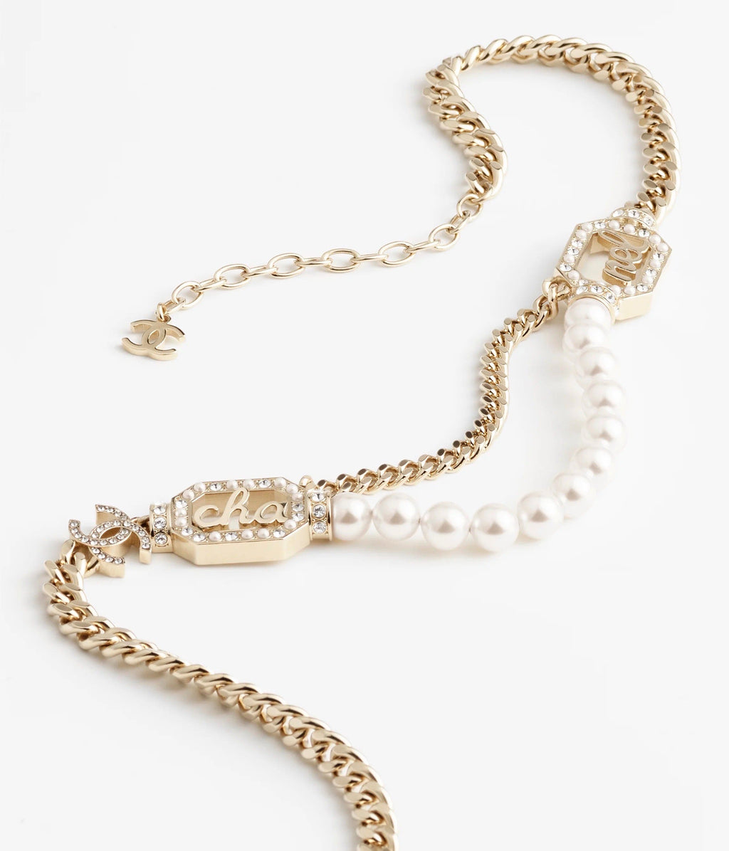 18K  Chanel Diamonds Necklace