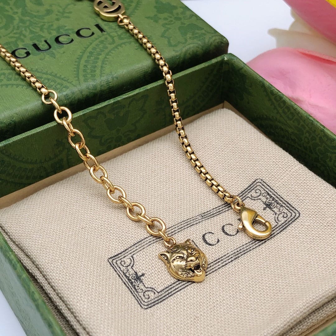 18K Double Gucci Interlocking Gucci Red Flowers Necklace