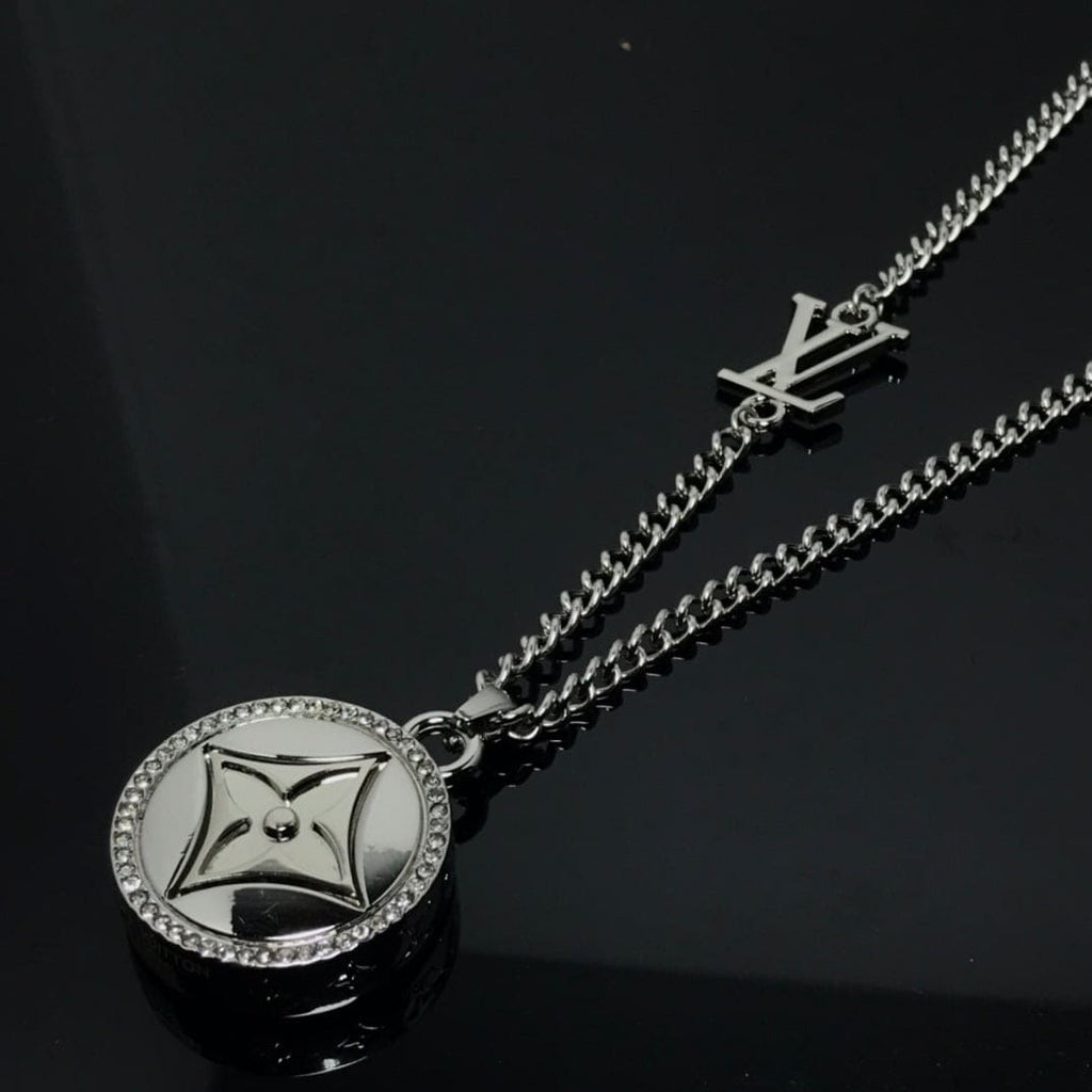 18K Louis Vuitton Catch Necklace