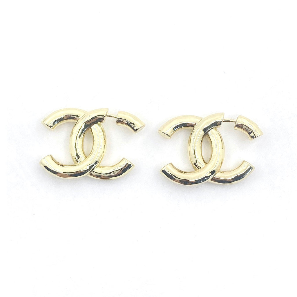18K  Chanel Gold Earrings
