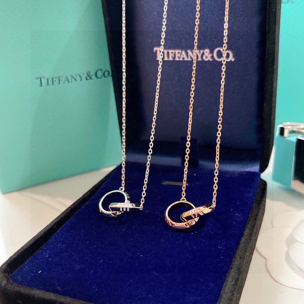 18K Tiffany Atlas X Closed Interlocking Pendant Necklace
