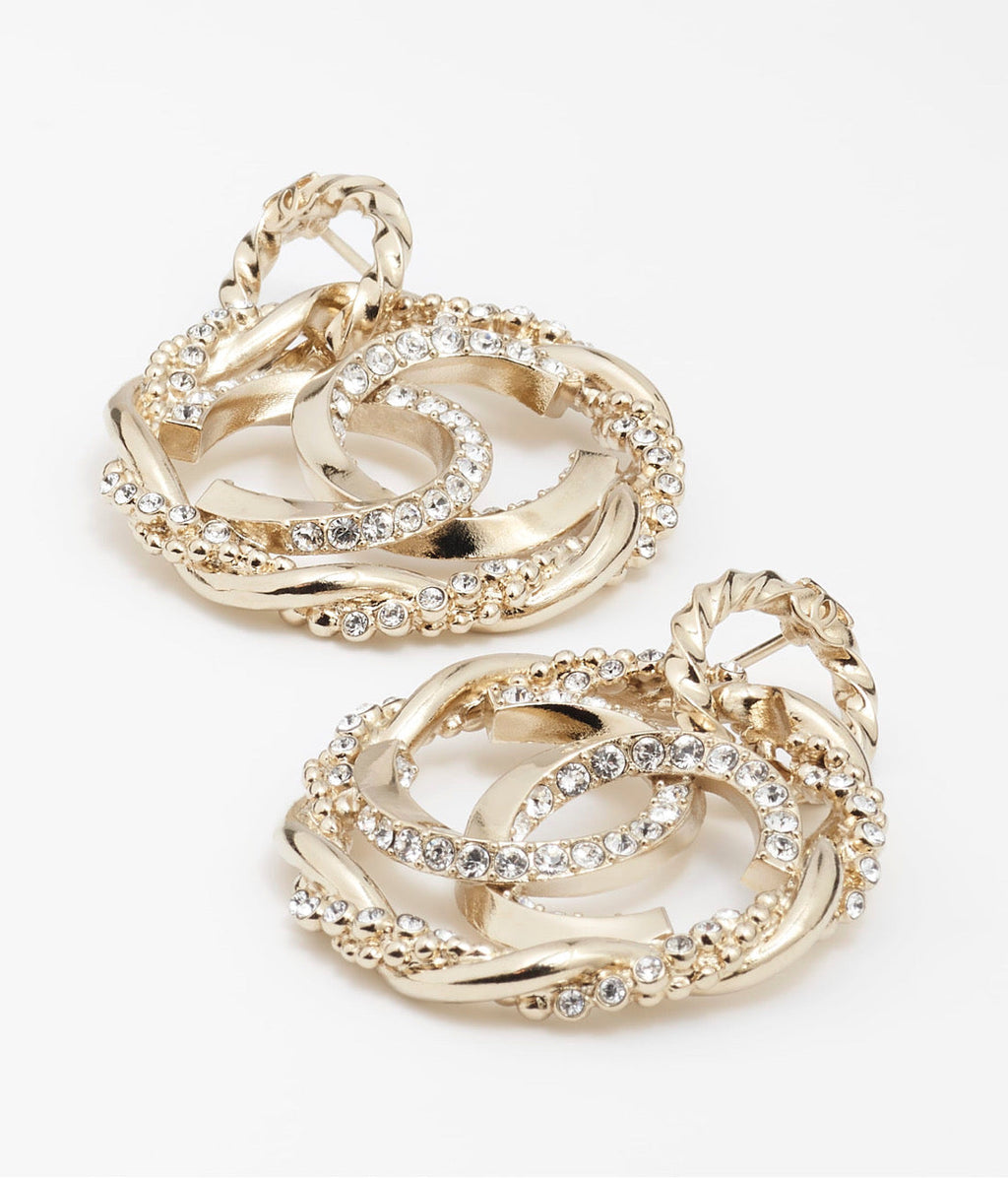 18K  Chanel Round Diamond Earrings