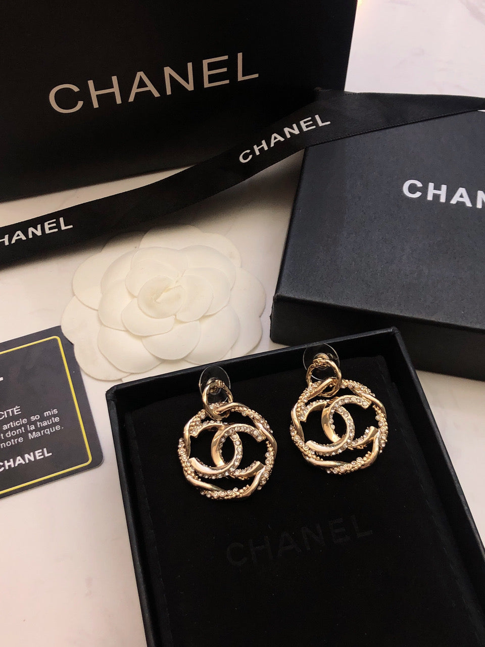 18K  Chanel Round Diamond Earrings