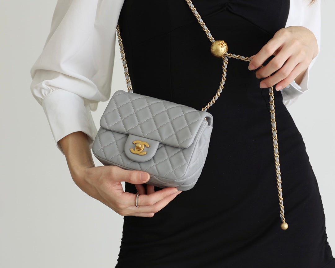 CHANEL FLAP BAG 17CM GREY LAMBSKIN GOLD HARDWARE