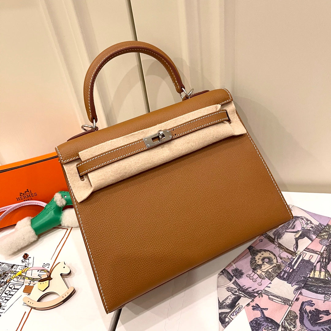 HERMES KELLY 25CM GOLD EPSOM LEATHER SILVER HARDWARE