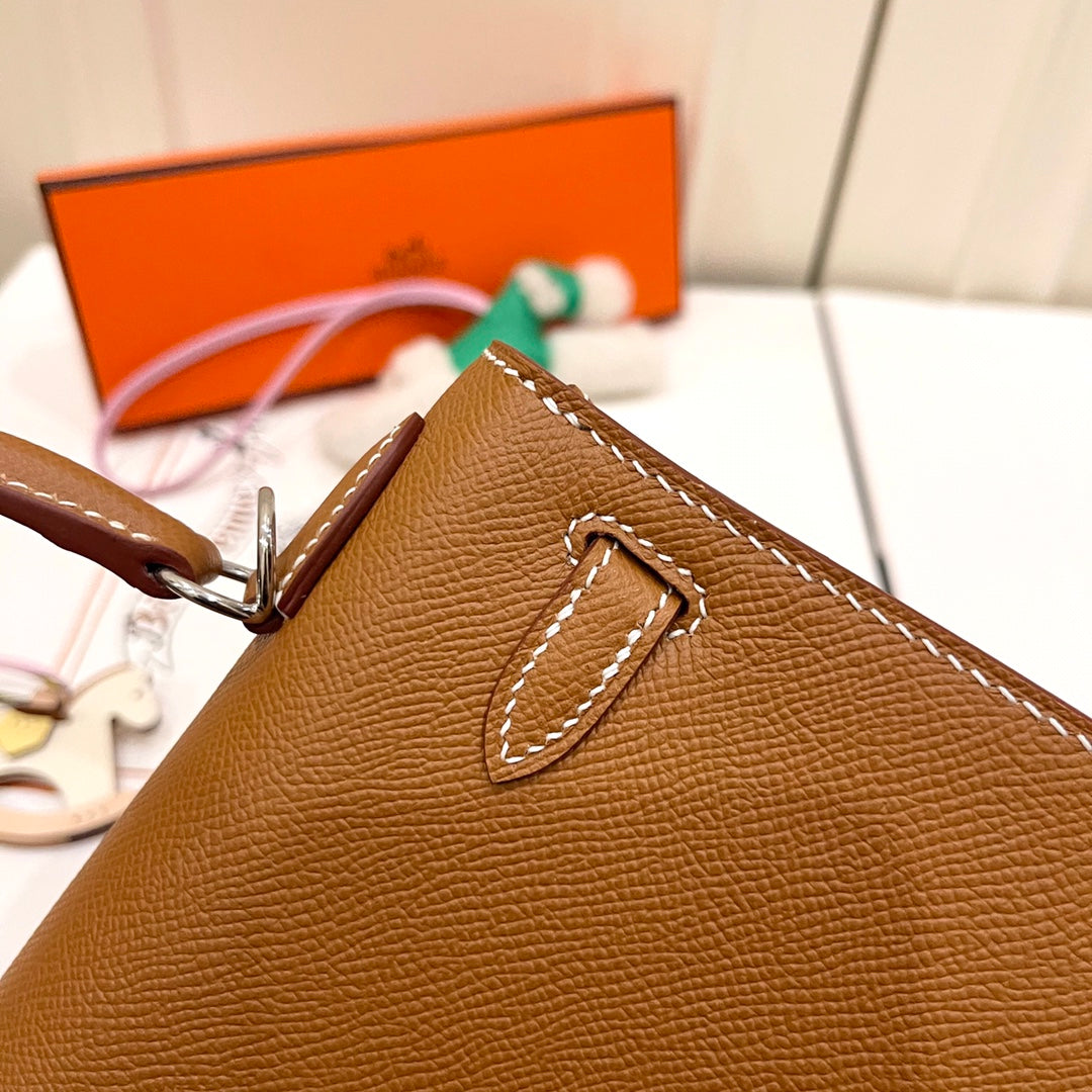 HERMES KELLY 25CM GOLD EPSOM LEATHER SILVER HARDWARE