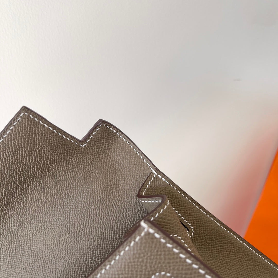 HERMES KELLY 28CM ETAIN EPSOM LEATHER GOLD HARDWARE
