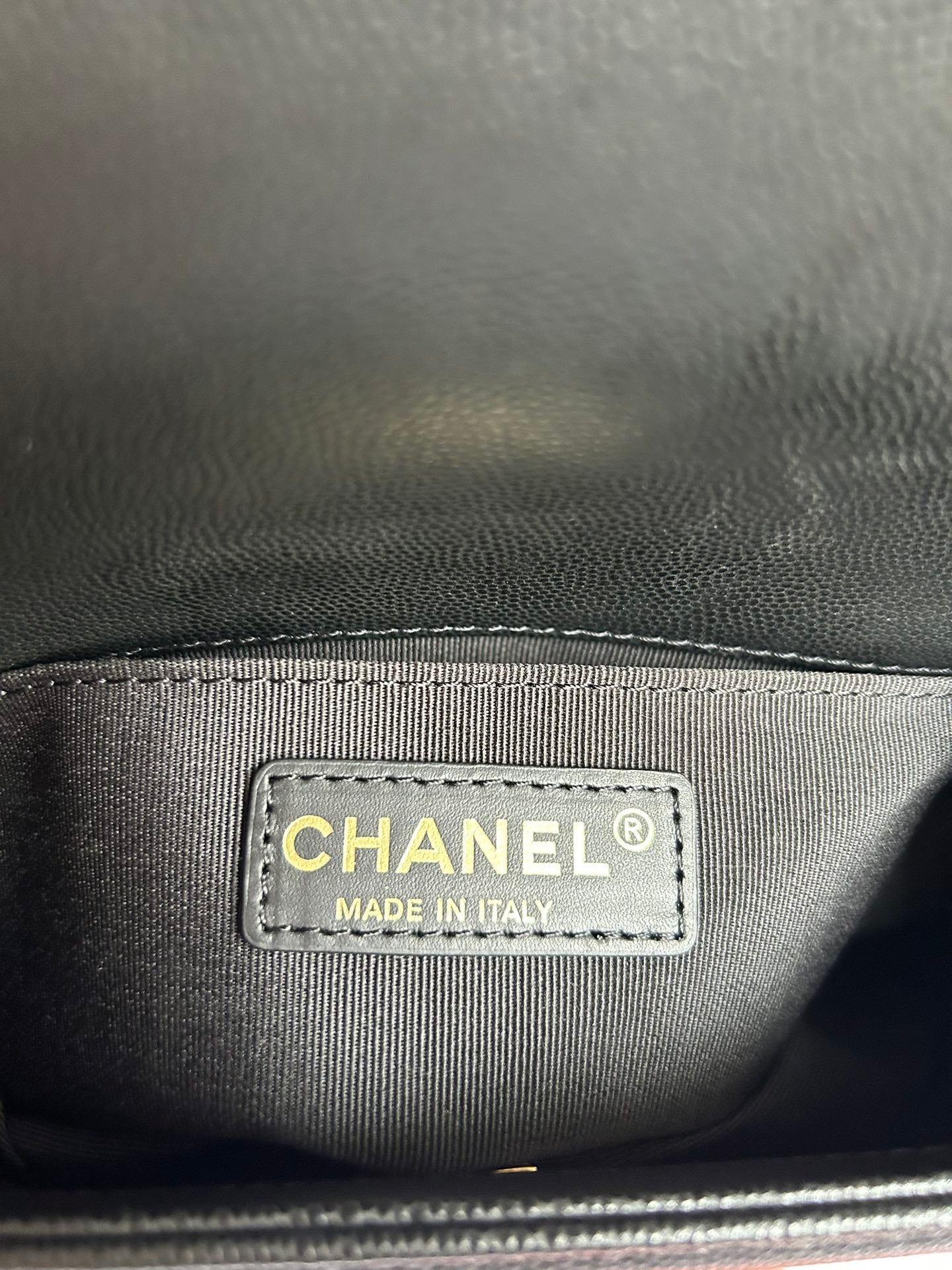 CHANEL BOY BAG SMALL 20 BLACK CHEVRON CAVIAR GOLD HARDWARE