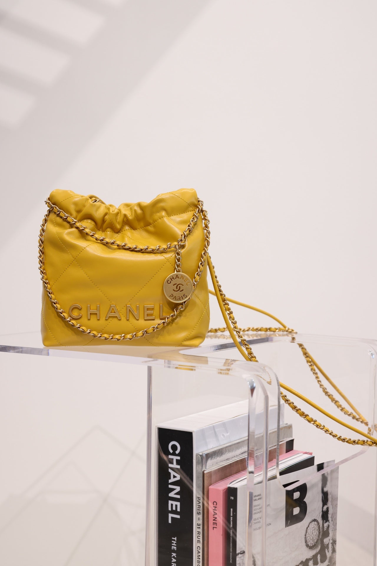 CHANEL HOBO BAG 22 YELLOW LAMBSKIN GOLD HARDWARE