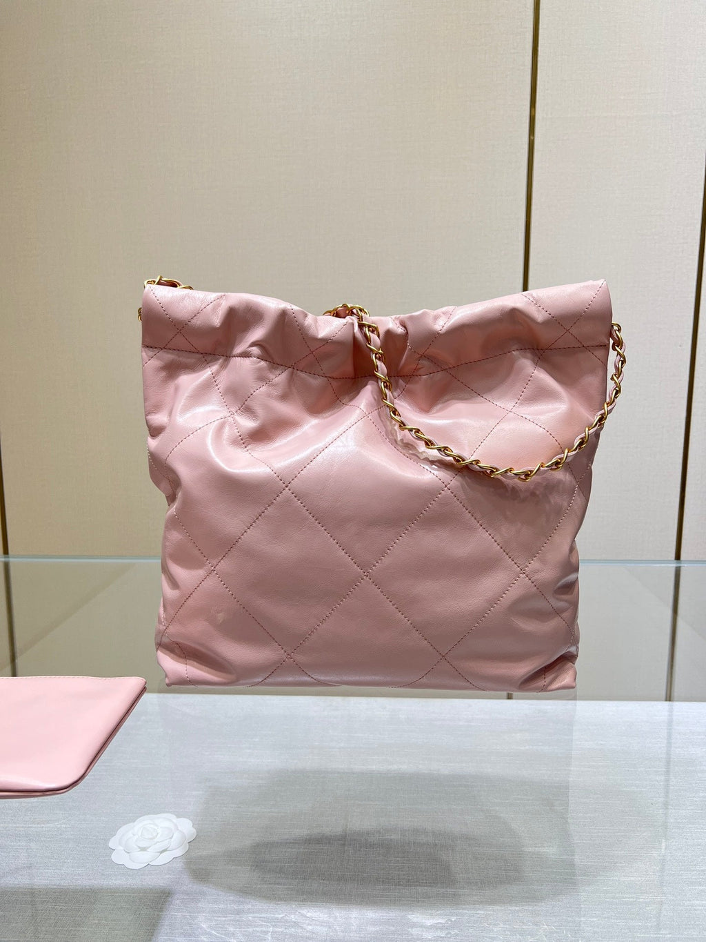 CHANEL HOBO BAG 22 PINK LAMBSKIN GOLD HARDWARE