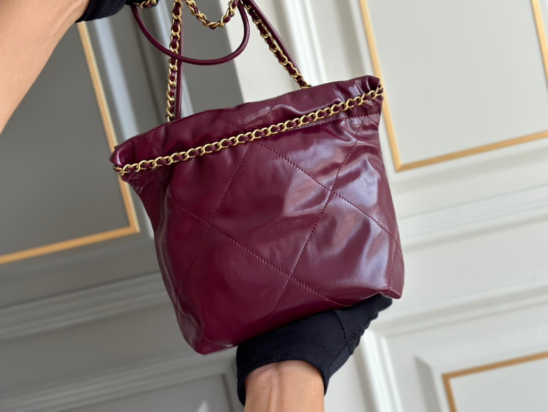 CHANEL HOBO BAG 22 BURGUNDY LAMBSKIN GOLD HARDWARE 20CM