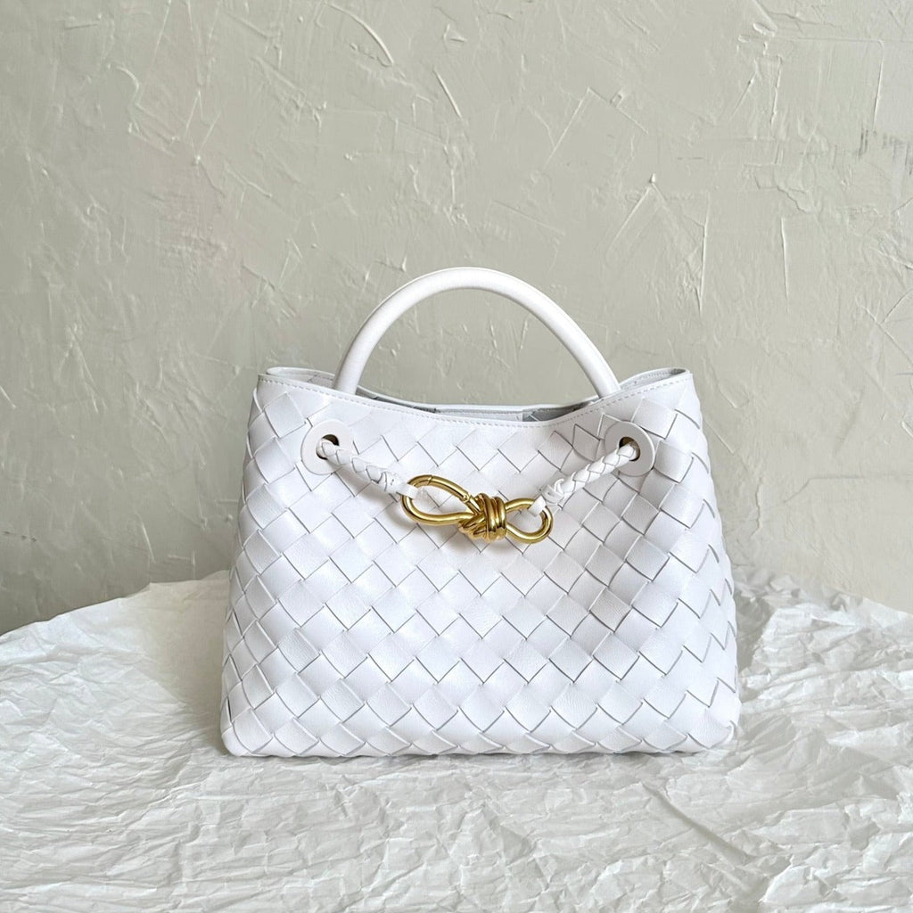 BOTTEGA VENETA SMALL ANDIAMO 25CM WHITE LAMBSKIN