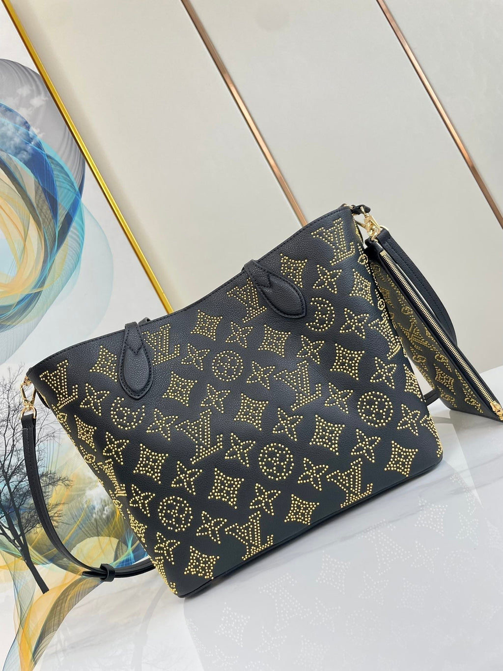 LOUIS VUITTON BLOSSOM MM 30 BLACK MAHINA CALFSKIN