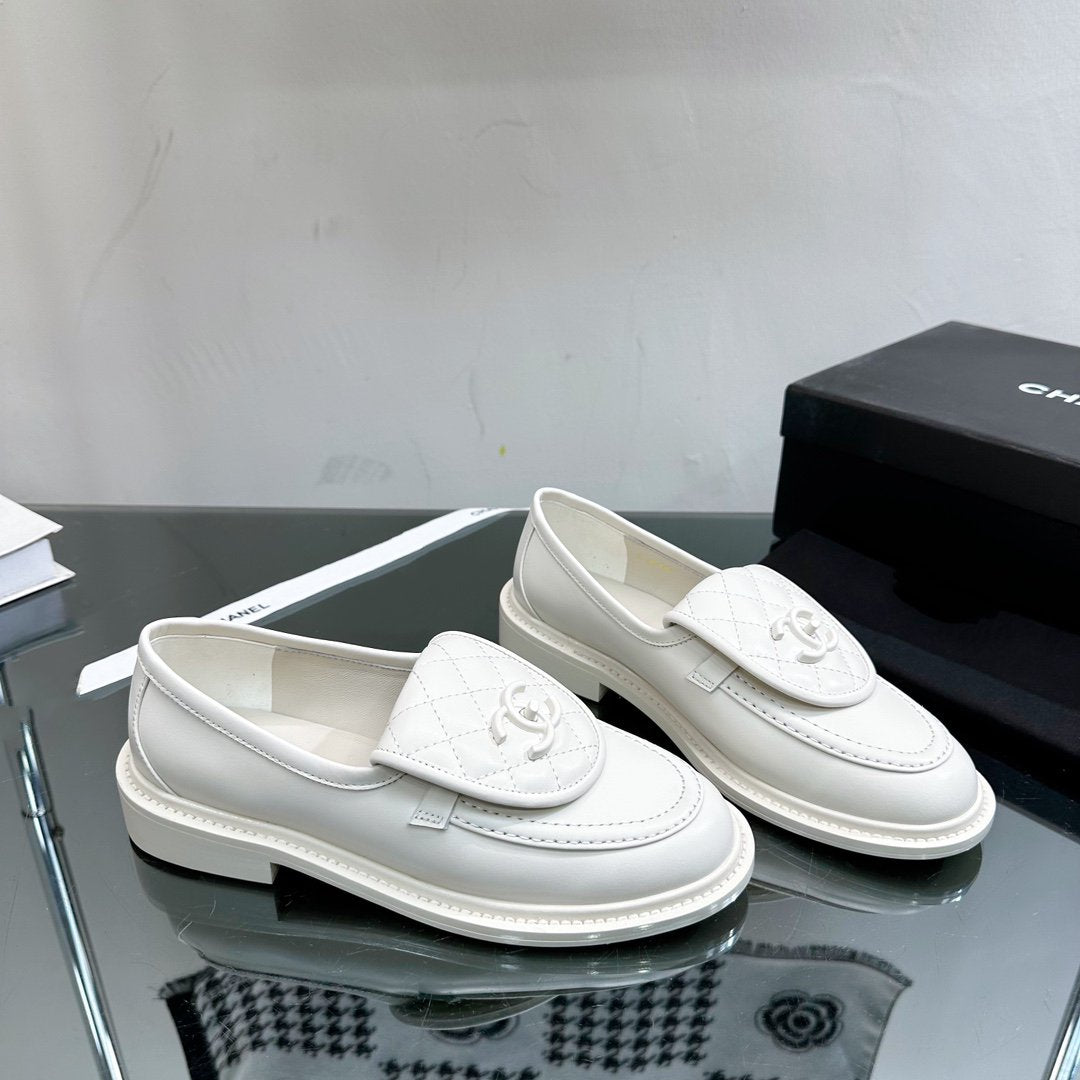 CHANEL Moasins White Quilted Calfskin