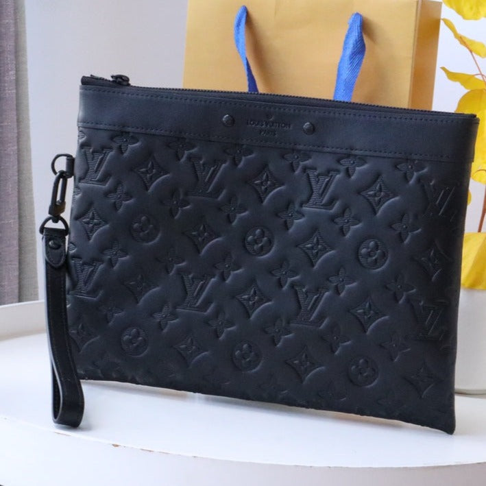 LOUIS VUITTON POCHETTE TO GO 30 MONOGRAM SHADOW