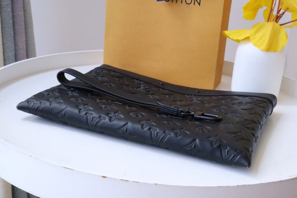 LOUIS VUITTON POCHETTE TO GO 30 MONOGRAM SHADOW