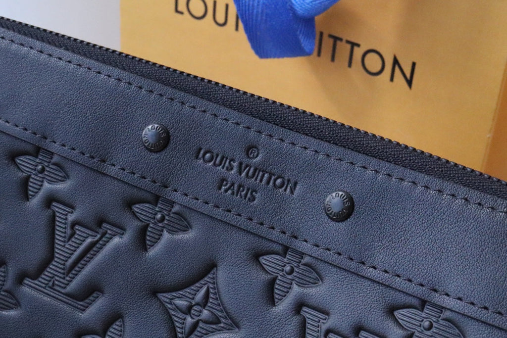 LOUIS VUITTON POCHETTE TO GO 30 MONOGRAM SHADOW