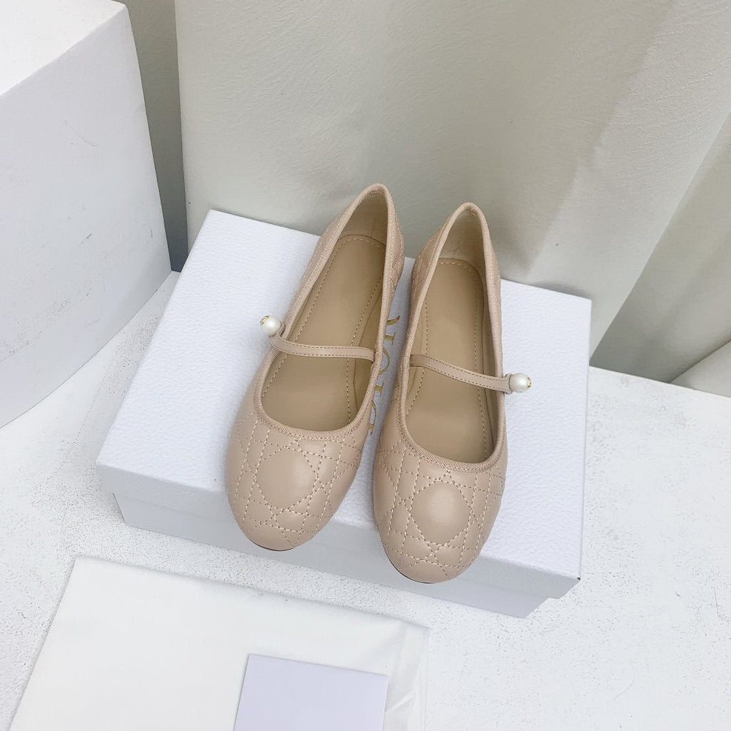 DIOR CD BALLET FLAT BEIGE MOP MIDDLE