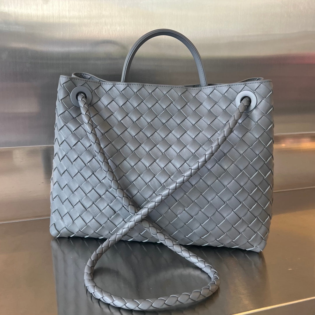 BOTTEGA VENETA MEDIUM ANDIAMO 32CM DARK GREY LAMBSKIN