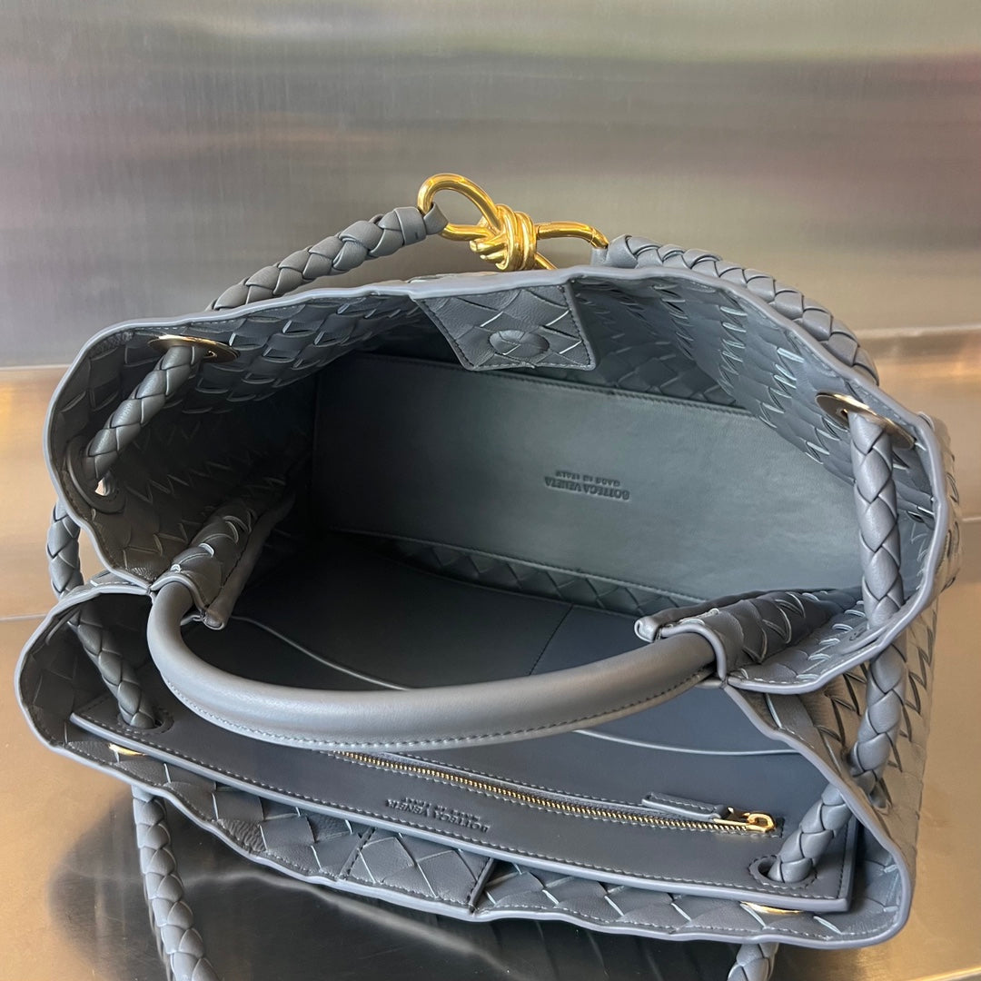 BOTTEGA VENETA MEDIUM ANDIAMO 32CM DARK GREY LAMBSKIN