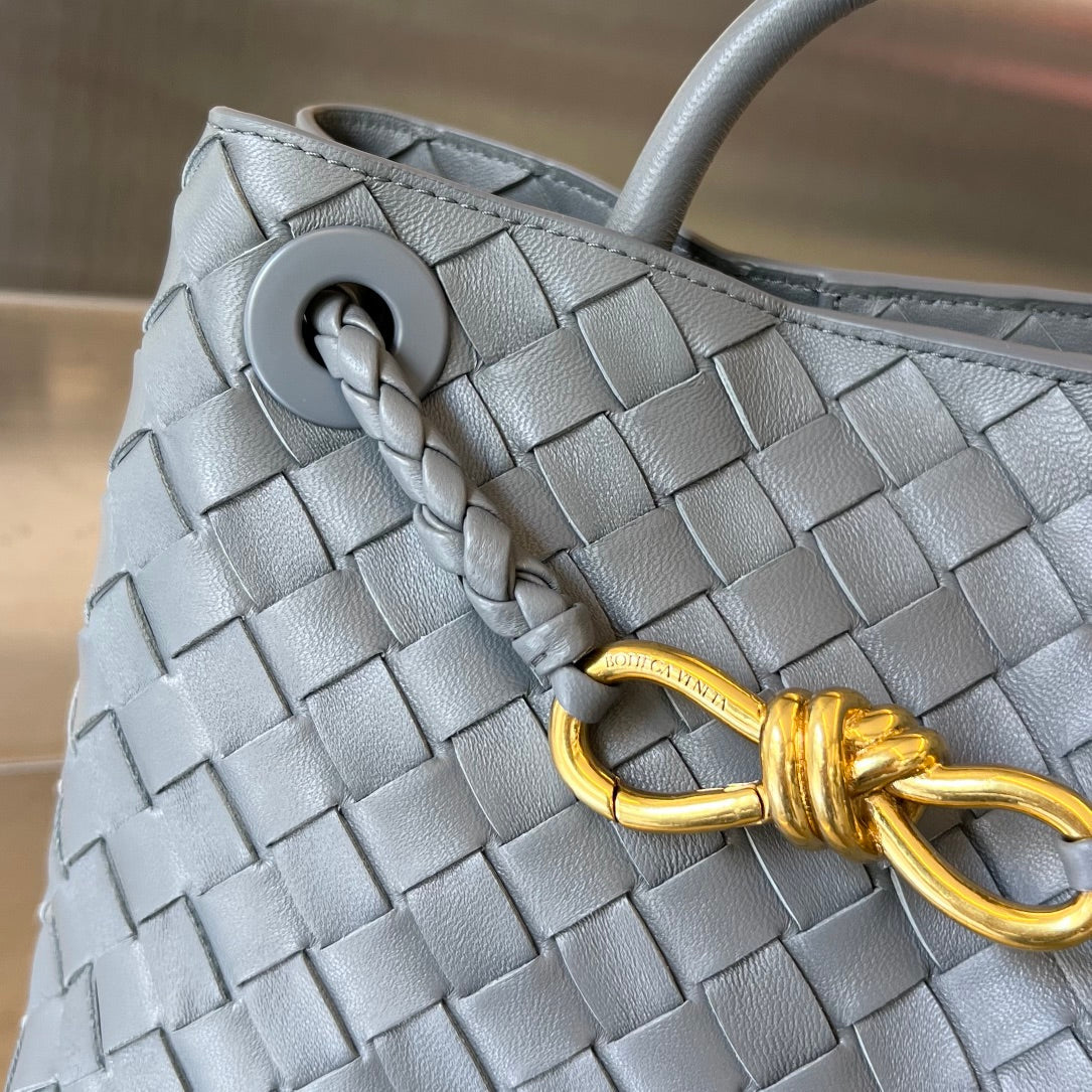 BOTTEGA VENETA SMALL ANDIAMO 25CM DARK GREY LAMBSKIN