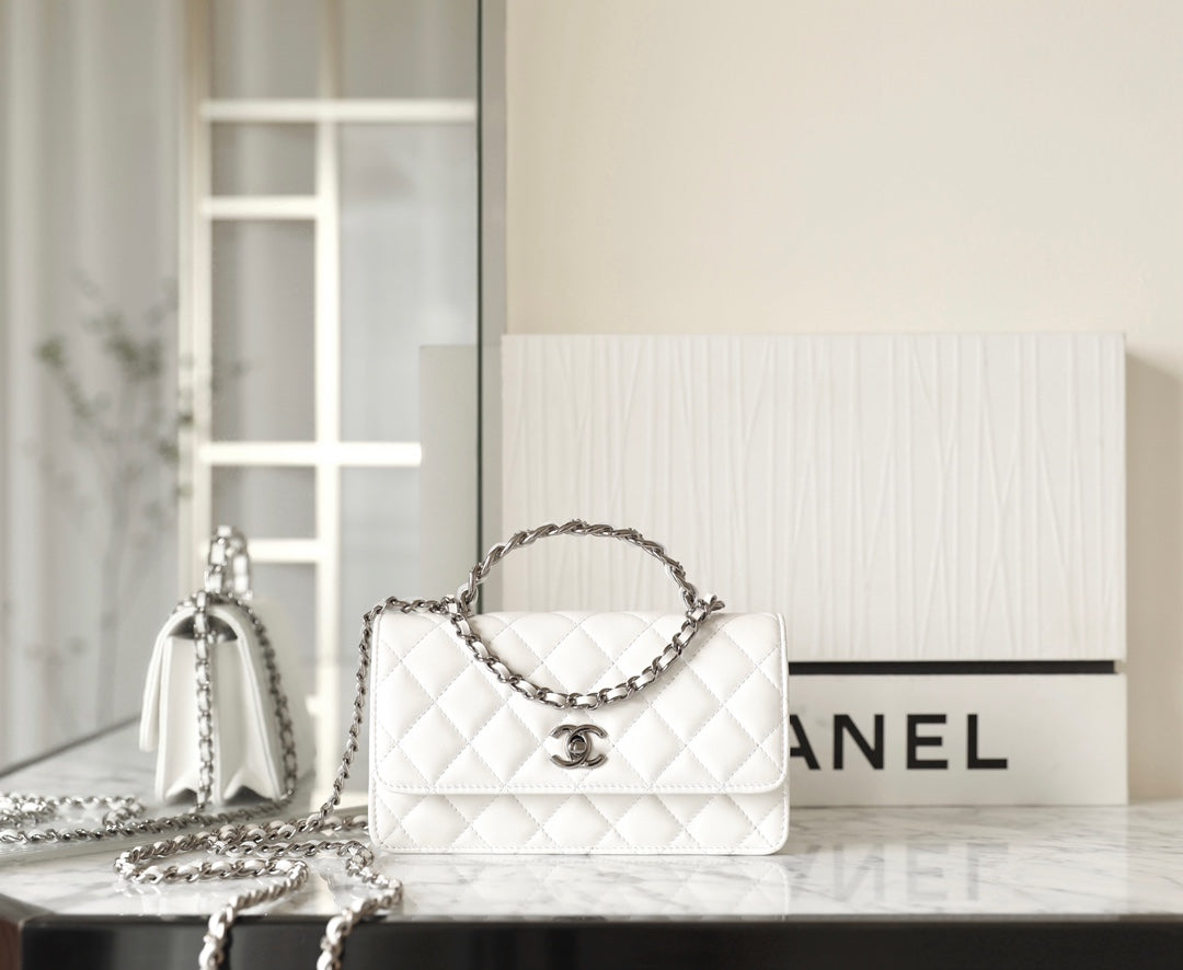 CHANEL WOC 18.5 WHITE LAMBSKIN SILVER HARDWARE