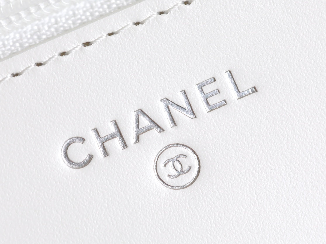 CHANEL WOC 19 WHITE LAMBSKIN SILVER HARDWARE