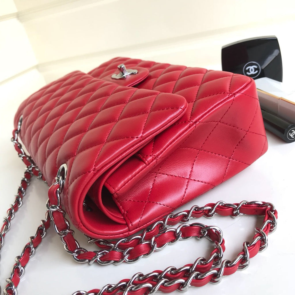 CHANEL FLAP BAG MEDIUM 25CM RED LAMBSKIN SILVER HARDWARE