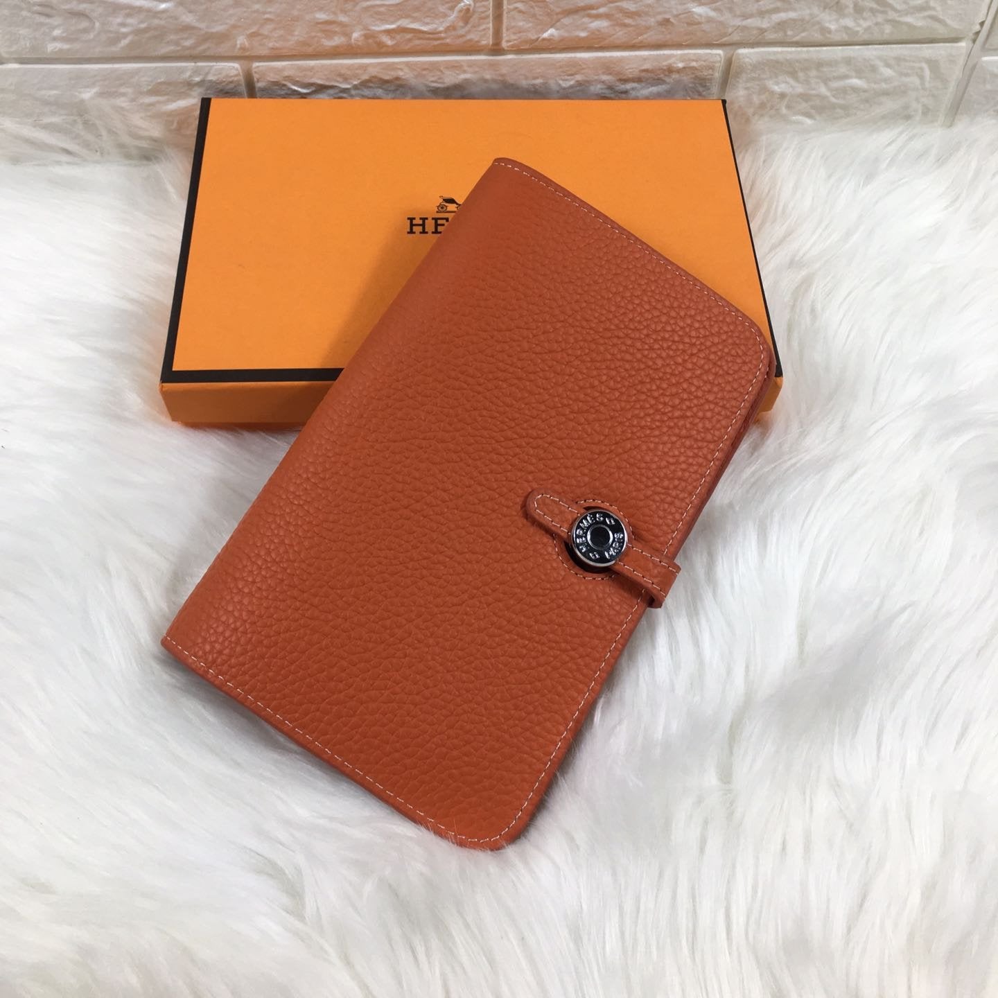 HERMES DOGON WALLET 20 ORANGE GRAINED CALFSKIN